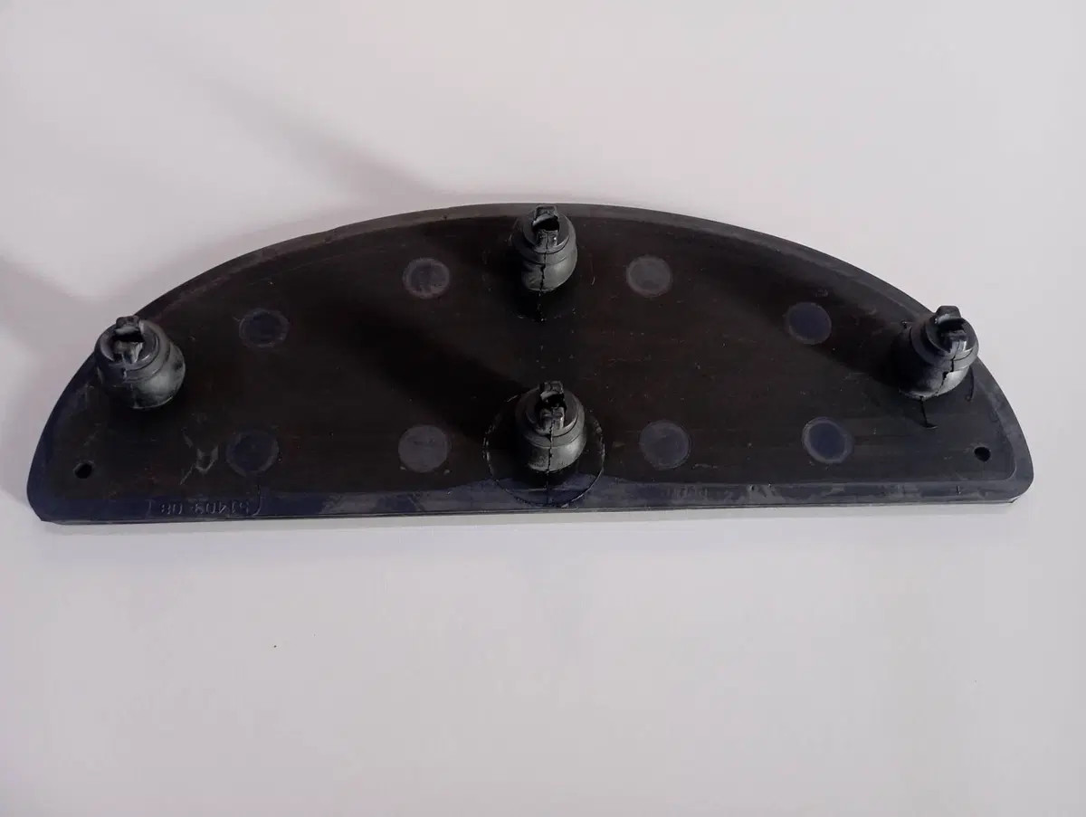 FOOTBOARD ASSEMBLY - Pedana Poggiapiedi per Softai Harley-Davidson (2)