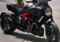Ducati Diavel 1200 Carbon (2010 - 13) usata