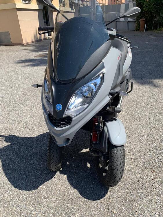 Piaggio MP3 300 ABS Hpe (2021 - 24) (3)