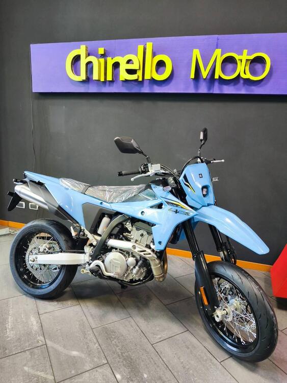 Suzuki DR-Z4SM (2025) (2)