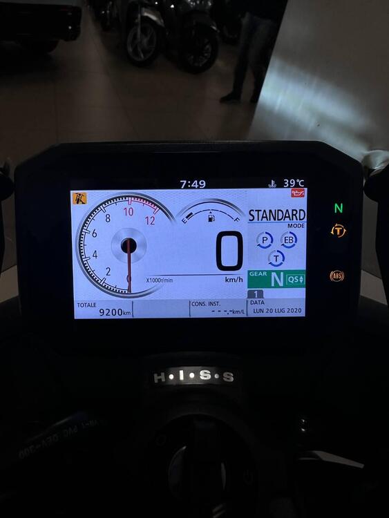 Honda CB 750 Hornet (2023 - 24) (3)