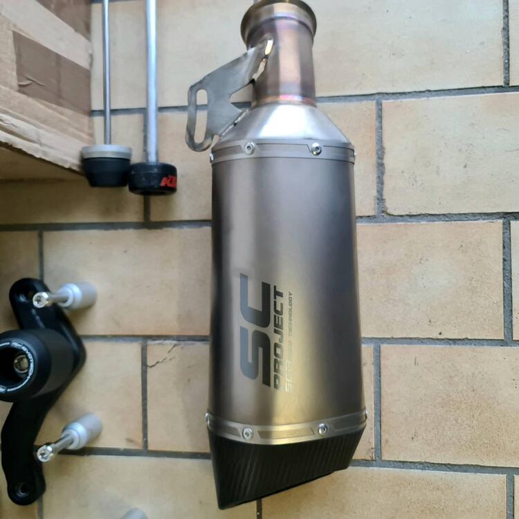 KIT ACCESSORI KTM SUPER DUKE 1390/1290 SC-Project Exhaust (2)