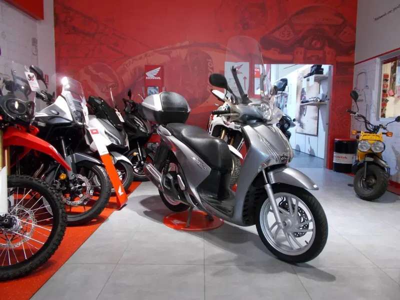 Honda SH 150i ABS (2013 - 16) (8)