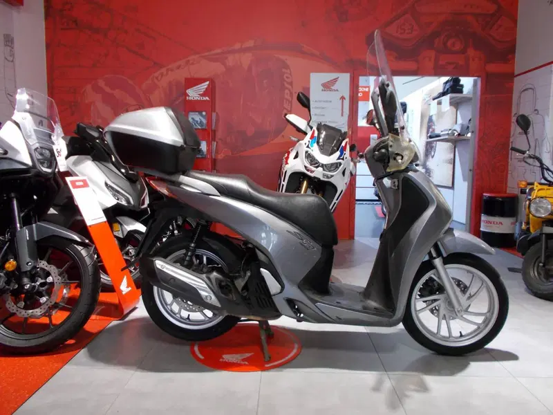 Honda SH 150i ABS (2013 - 16) (10)