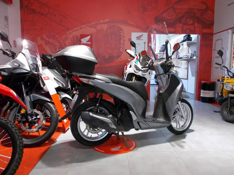 Honda SH 150i ABS (2013 - 16) (11)