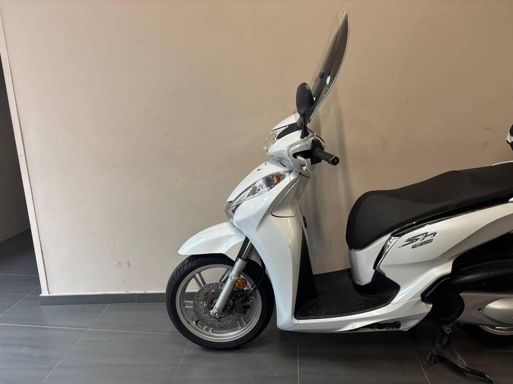 Honda SH 300 i ABS (2016 - 20) (2)