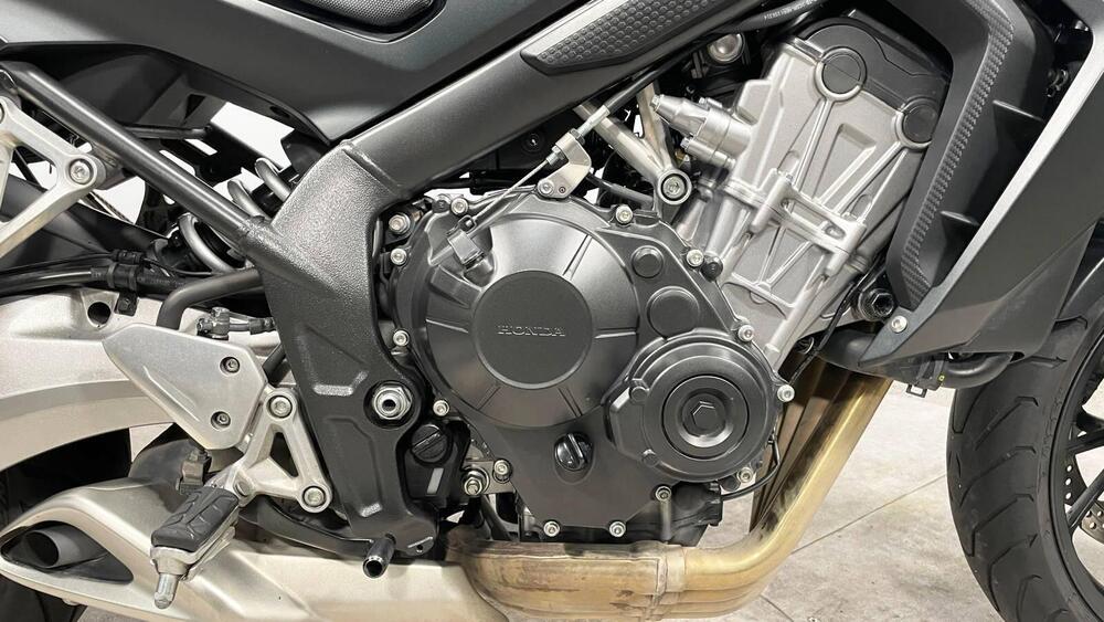 Honda CB 650 F ABS (2014 - 17) (4)