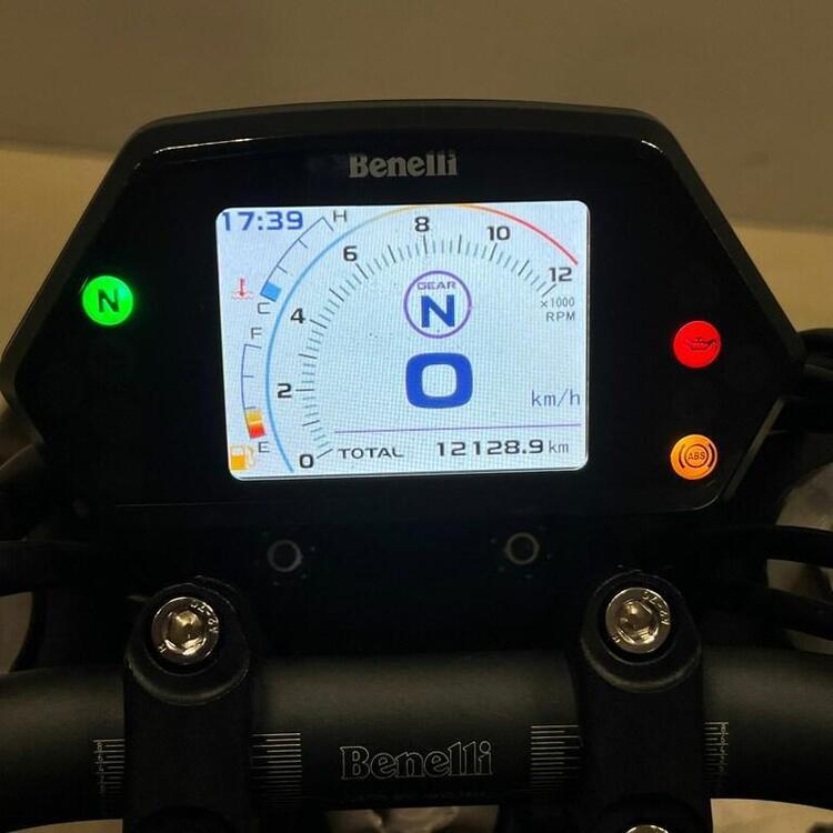 Benelli 502 C (2021 - 25) (5)