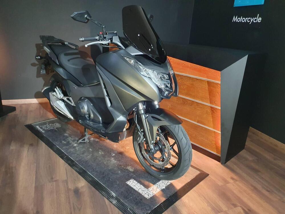 Honda Integra 750 DCT (2016 - 17) (3)