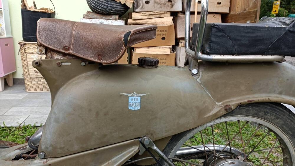 Aermacchi Harley-Davidson Cigno 125 (4)