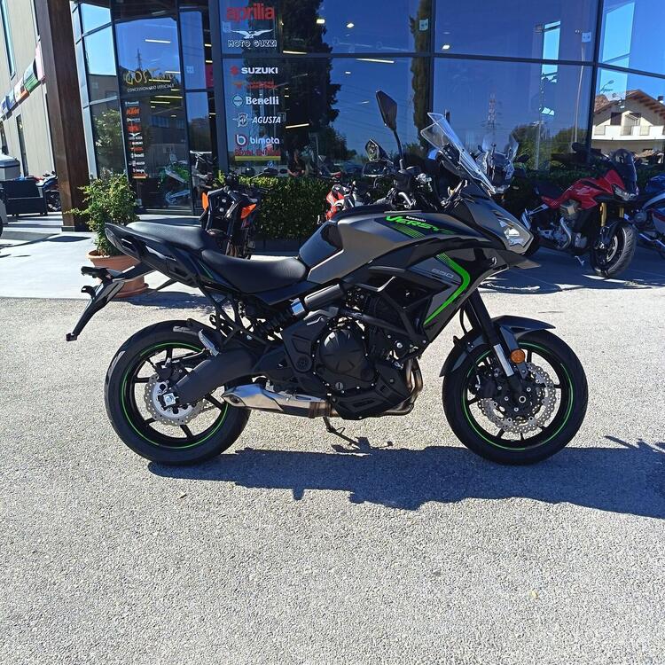 Kawasaki Versys 650 (2025 - 26) (2)