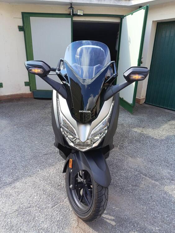 Honda Forza 300 Limited Edition ABS (2020) (2)