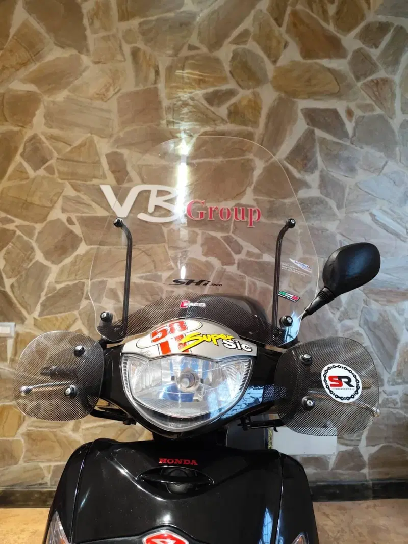 Honda SH 150i (2005 - 08) (10)