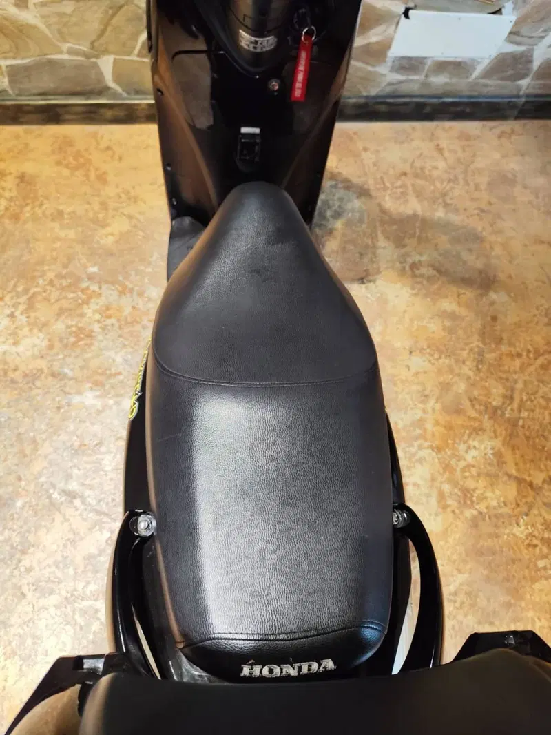 Honda SH 150i (2005 - 08) (12)