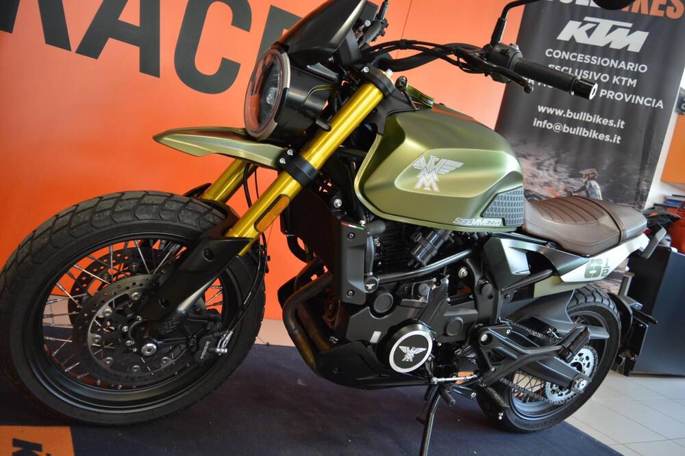 Moto Morini SEIEMMEZZO SCR (2022 - 25) (5)