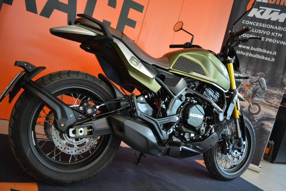 Moto Morini SEIEMMEZZO SCR (2022 - 25) (4)