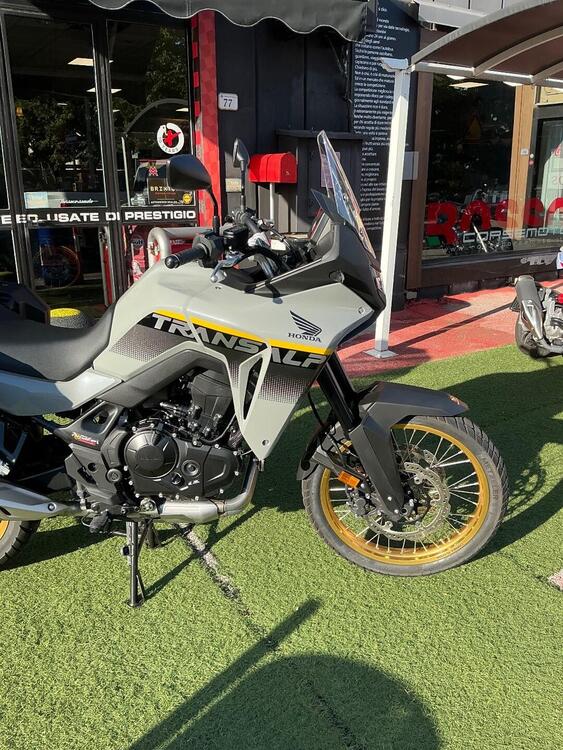 Honda Transalp XL750 (2025) (5)