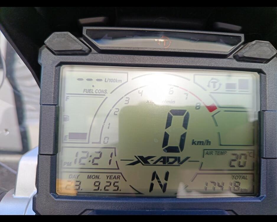 Honda X-ADV 750 DCT Adventure (2021 - 24) (5)