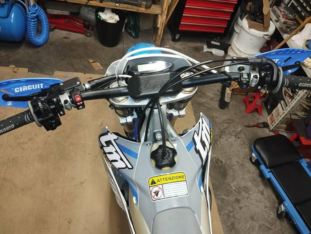 Tm Moto EN 300 Fi ES 2T (2024) (5)