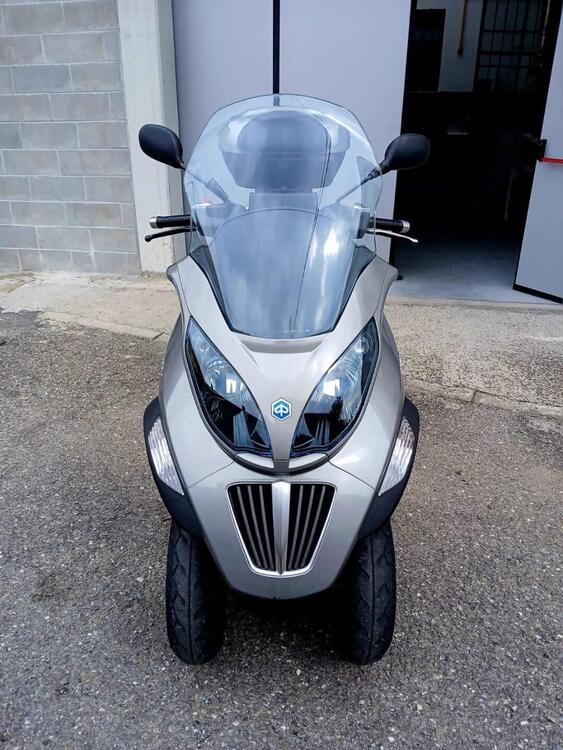 Piaggio MP3 250 i.e. (3)