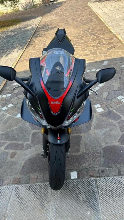 Aprilia RSV4 1100 Factory (2021 - 24) (3)