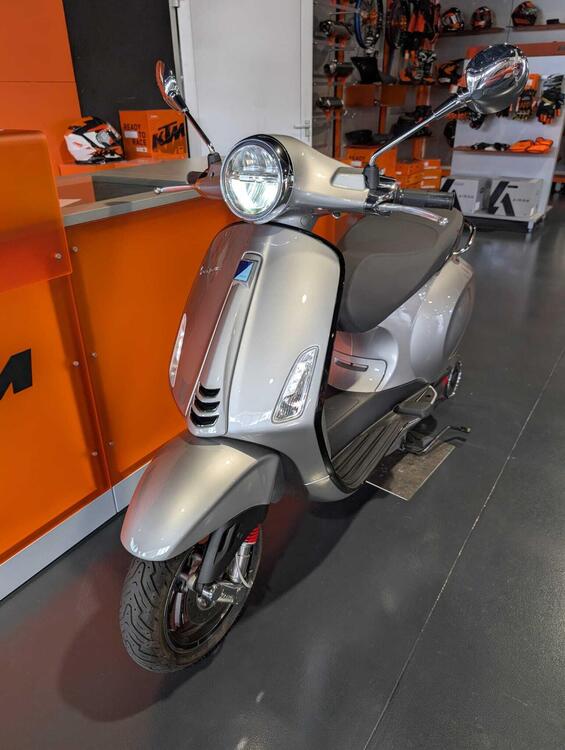 Vespa Vespa Elettrica 70 (2020 - 24) (2)