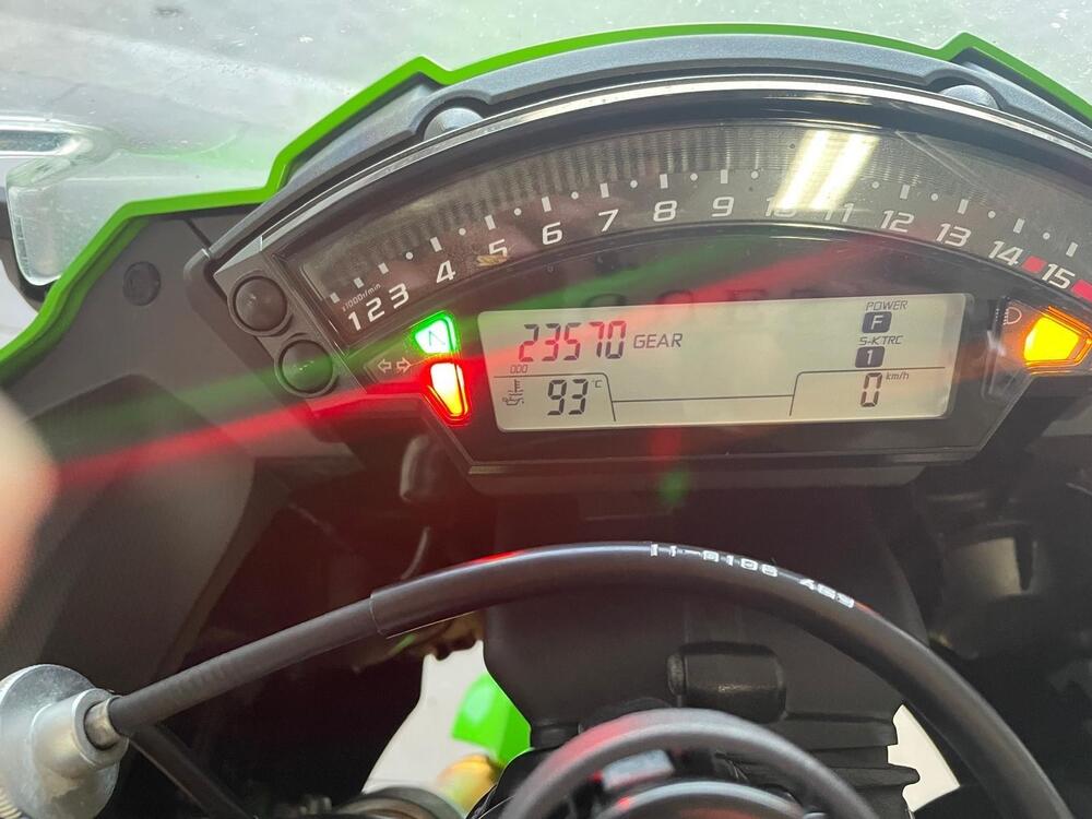 Kawasaki Ninja 1000 ZX-10R (2011 - 15) (4)