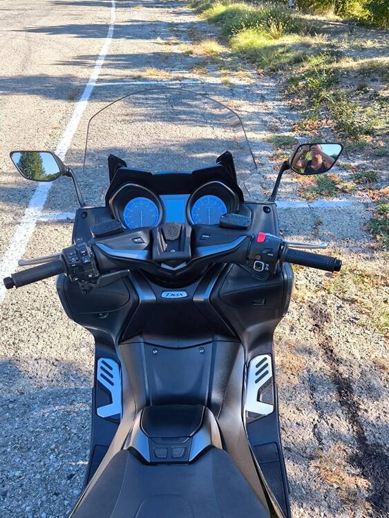 Yamaha T-Max 560 Tech Max (2021) (5)