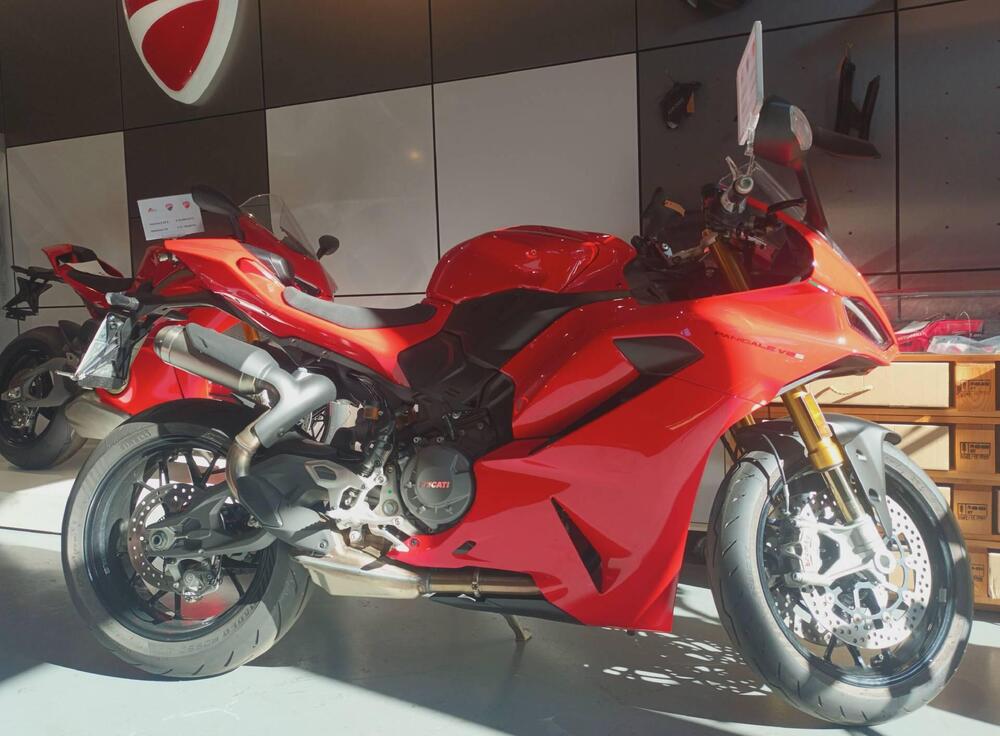 Ducati Panigale V2 S (2025)