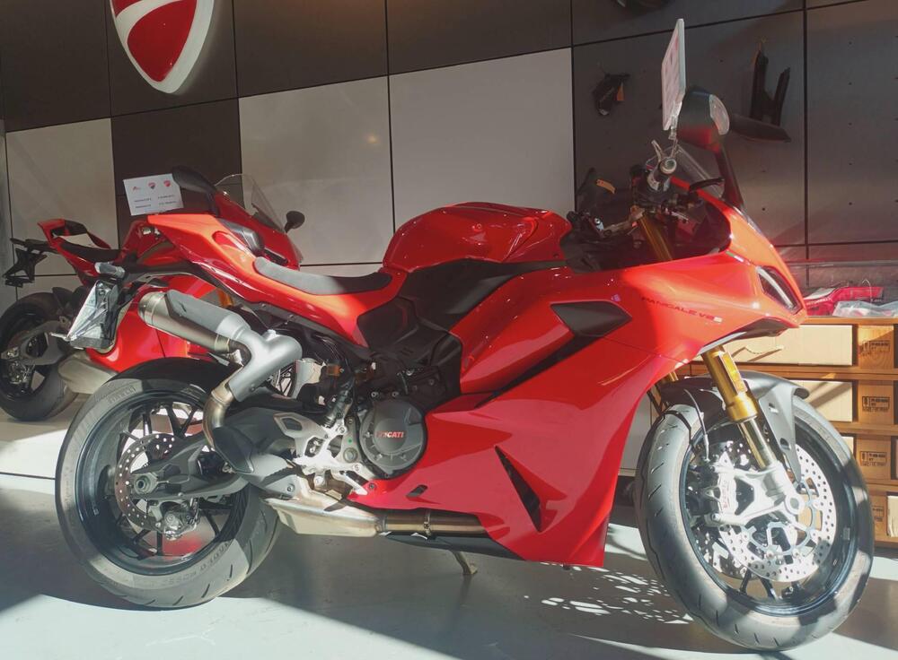 Ducati Panigale V2 S (2025)
