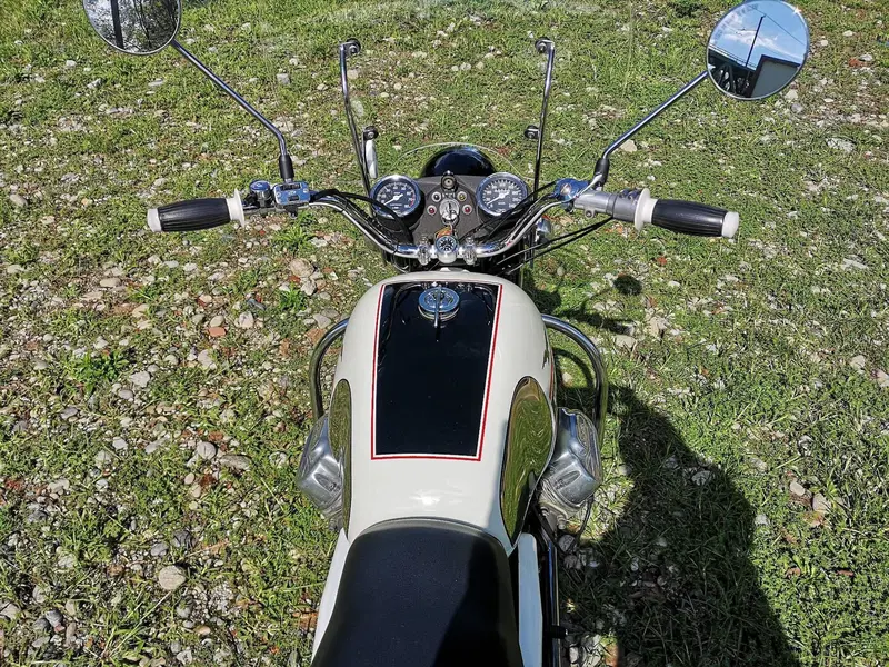 Moto Guzzi V7 Special (2025 - 26) (3)