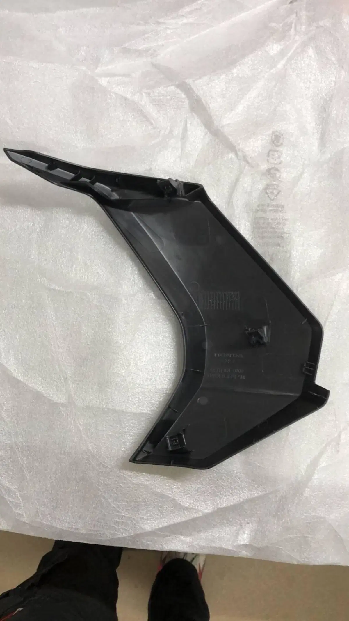 COVER LATERALE CARENA HONDA ADV 350 CODICE 64503K