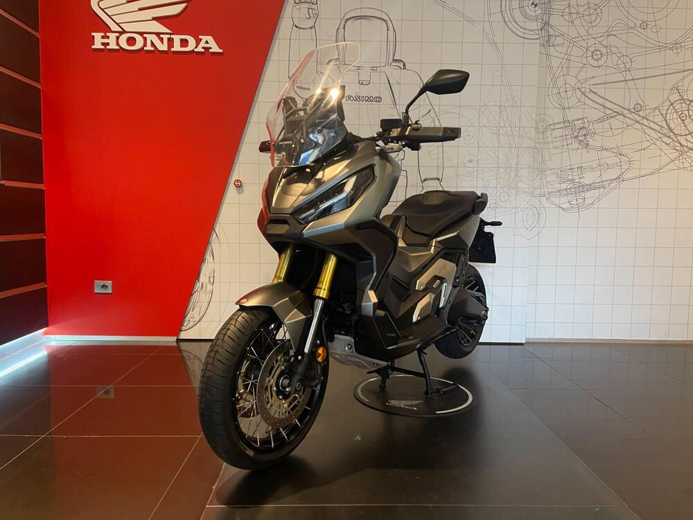 Honda X-ADV 750 DCT (2021 - 24) (5)