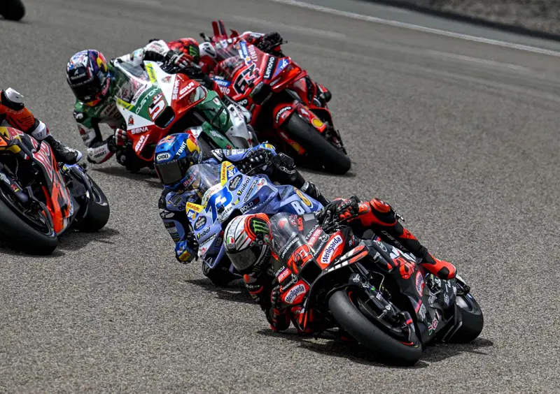 MotoGP 2025. L'analisi di Giovanni Zamagni: Aprilia, Honda, KTM, Yamaha, chi sta facendo oltre le aspettative? [VIDEO] 