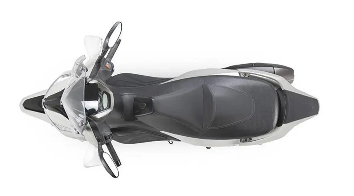 Kymco Agility 300i (2021 - 25) (6)