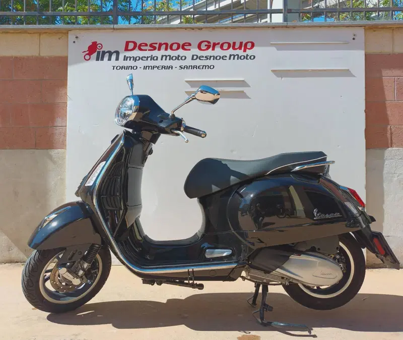 Vespa GTS 300 Super (2023 - 24) (2)