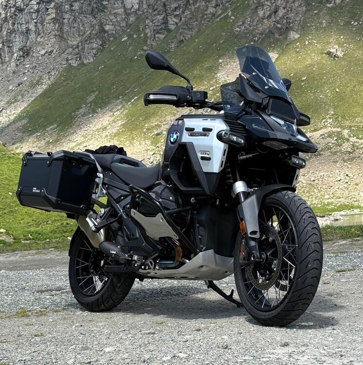 Bmw R 1300 GS Adventure Triple Black (2025) (2)