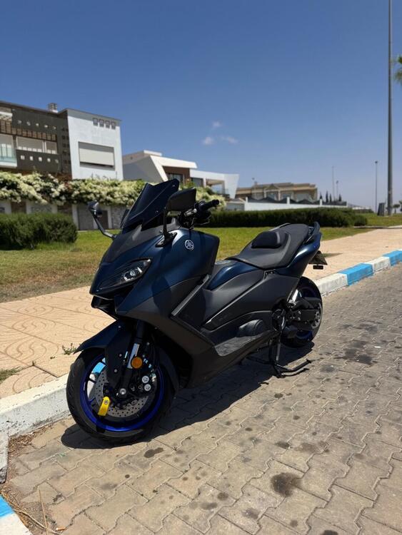 Yamaha T-Max 560 (2022 - 24) (2)