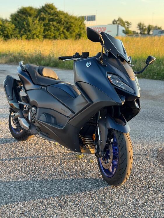 Yamaha T-Max 560 (2022 - 24) (5)