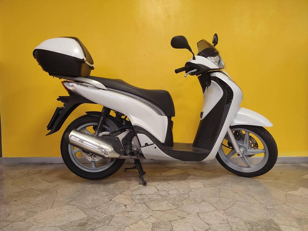 Honda SH 150 i (2009 - 12) (3)