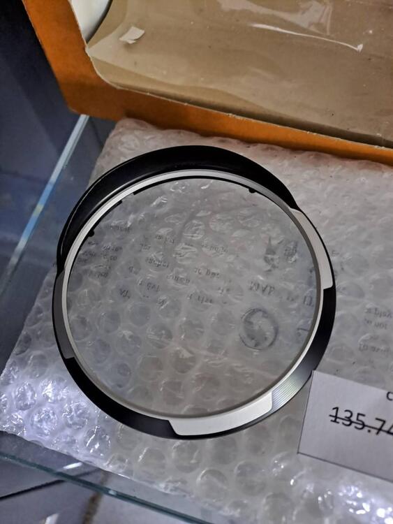 Cornice strumentazione in alluminio dal pieno Ducati