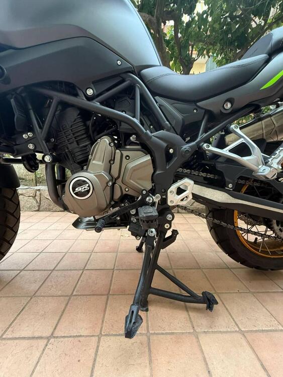 QJ Motor SRT 700 X (2024 - 25) (3)