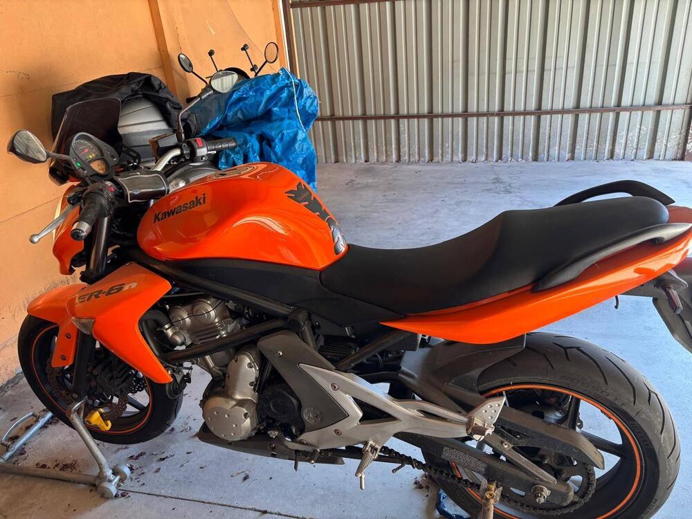 Kawasaki ER-6N (2009 - 11) (2)
