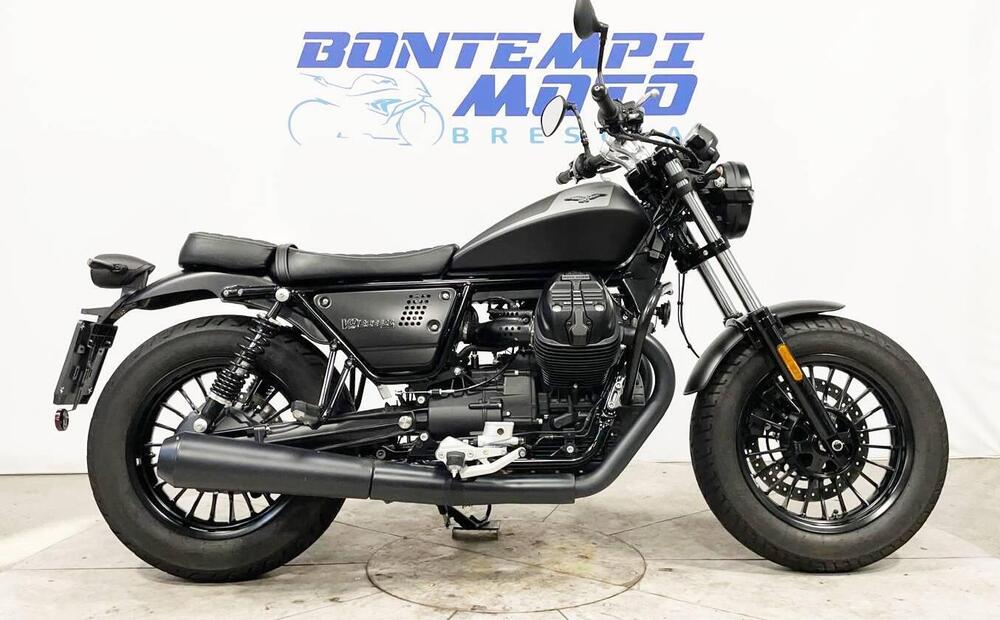 Moto Guzzi V9 Bobber (2021 - 25)