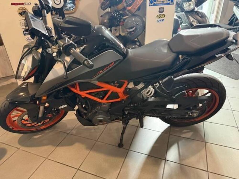 KTM 390 Duke (2021 - 23) (2)