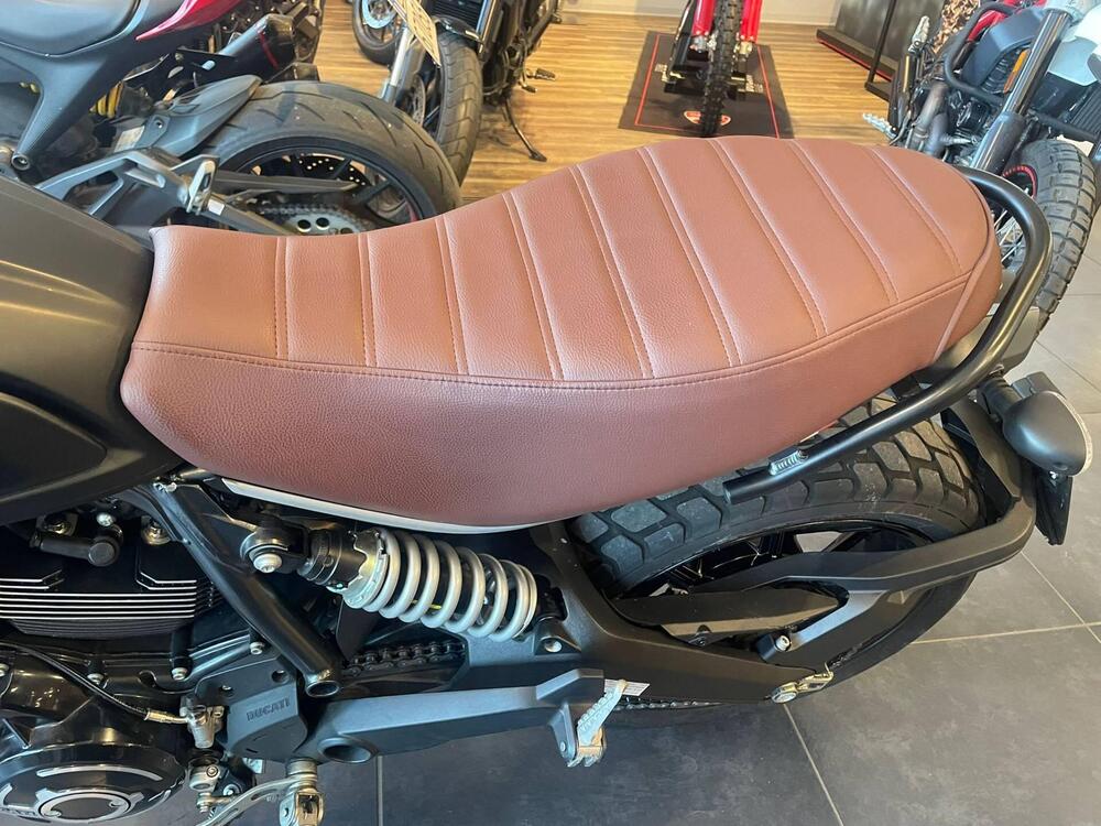 Ducati Scrambler 800 Icon Dark (2021 - 22) (4)