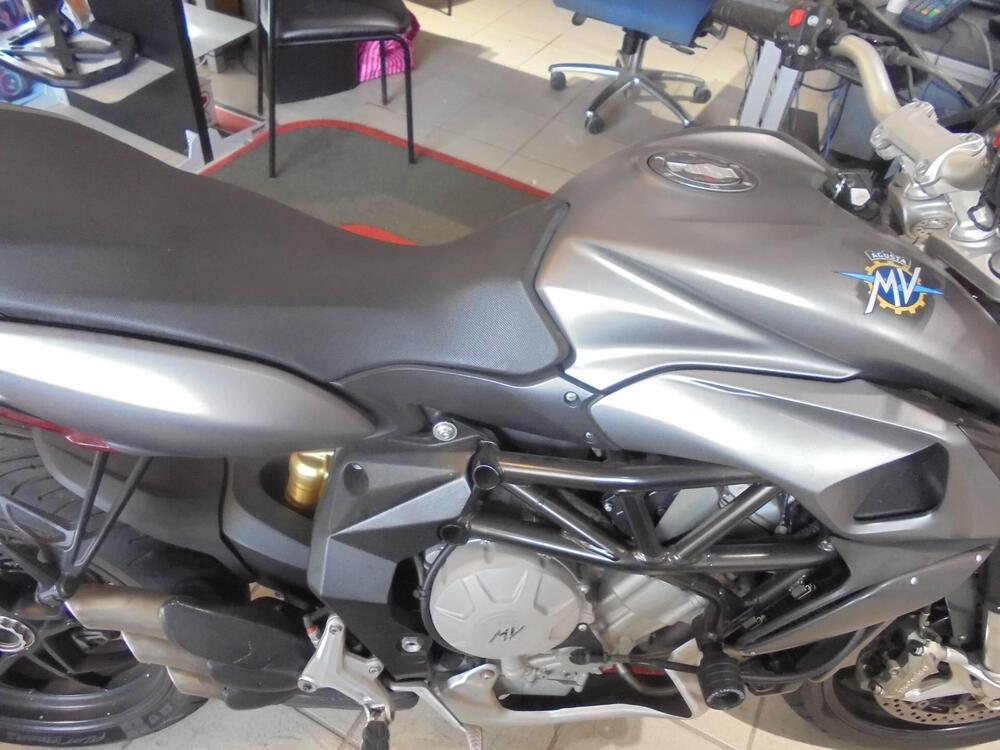 MV Agusta Rivale 800 EAS (2013 -15) (2)