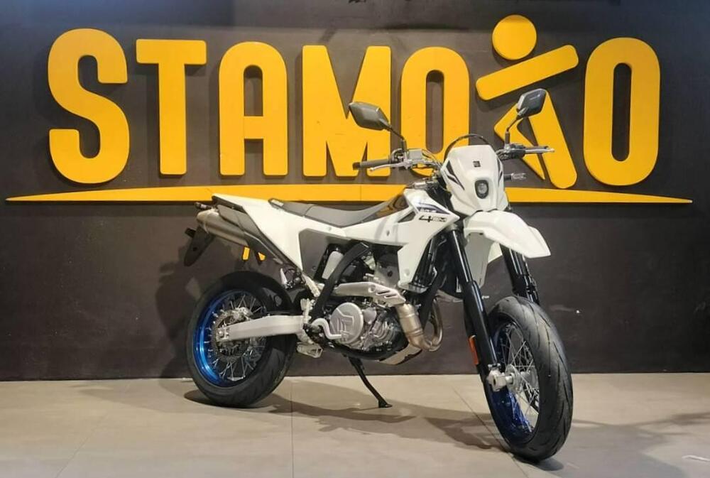 Suzuki DR-Z4SM (2025) (2)