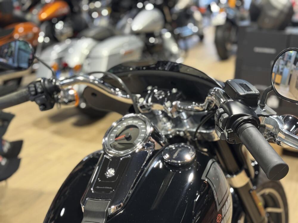 Harley-Davidson Sport Glide (2021 - 25) (2)