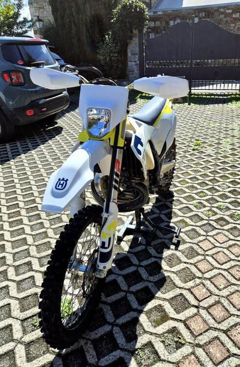 Husqvarna TE 300i (2023) (4)